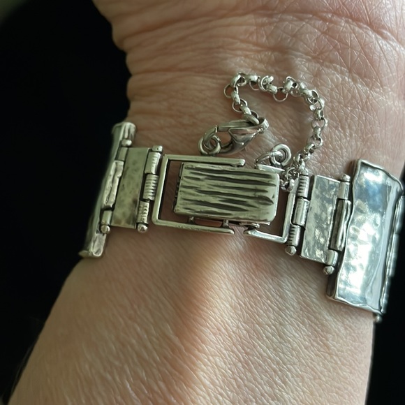 Silpada Sterling Silver, square-link, hammered watch - Picture 4 of 5